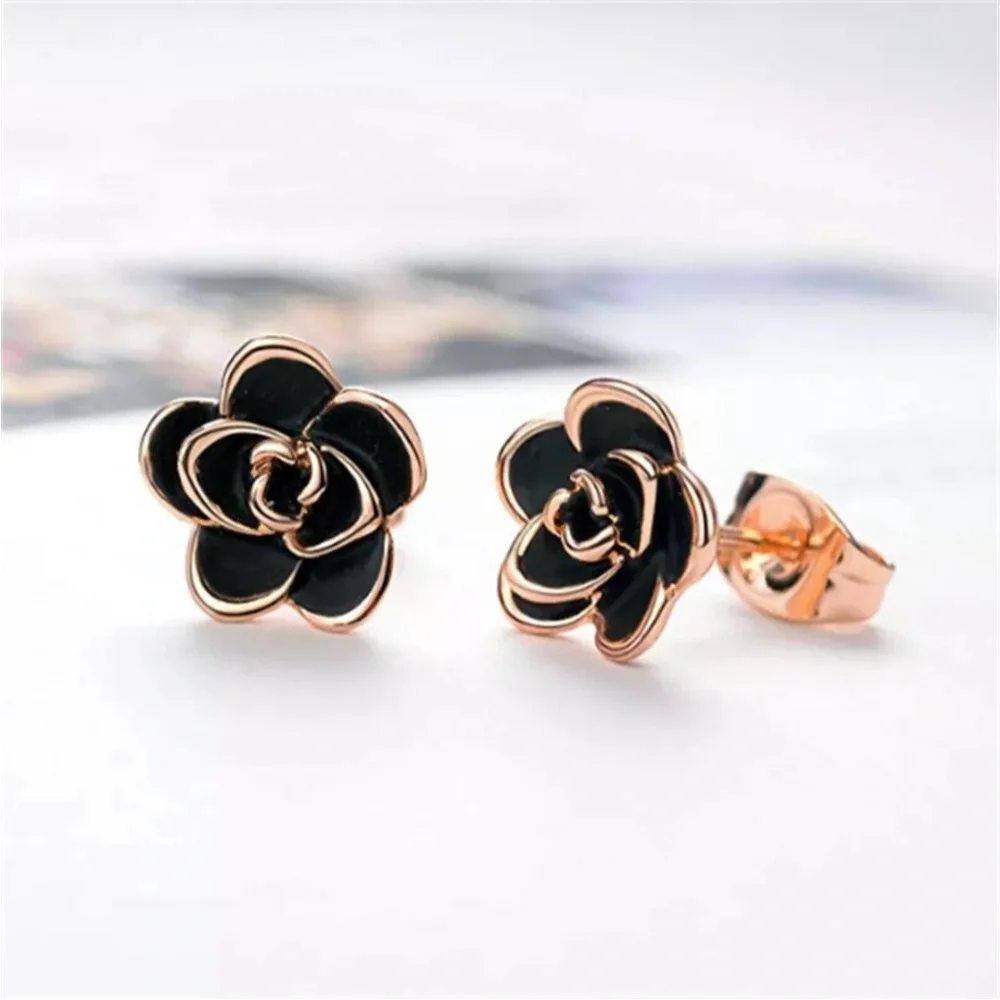 New Lovely 14k Rose Gold Onyx Flower Studs